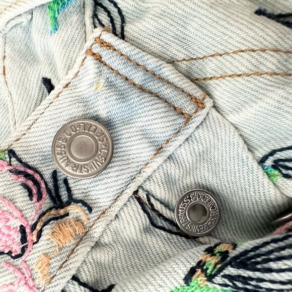 Levi's Premium 501 High Rise Hella Bloom Embroidered Floral Denim Shorts - Picture 8 of 9